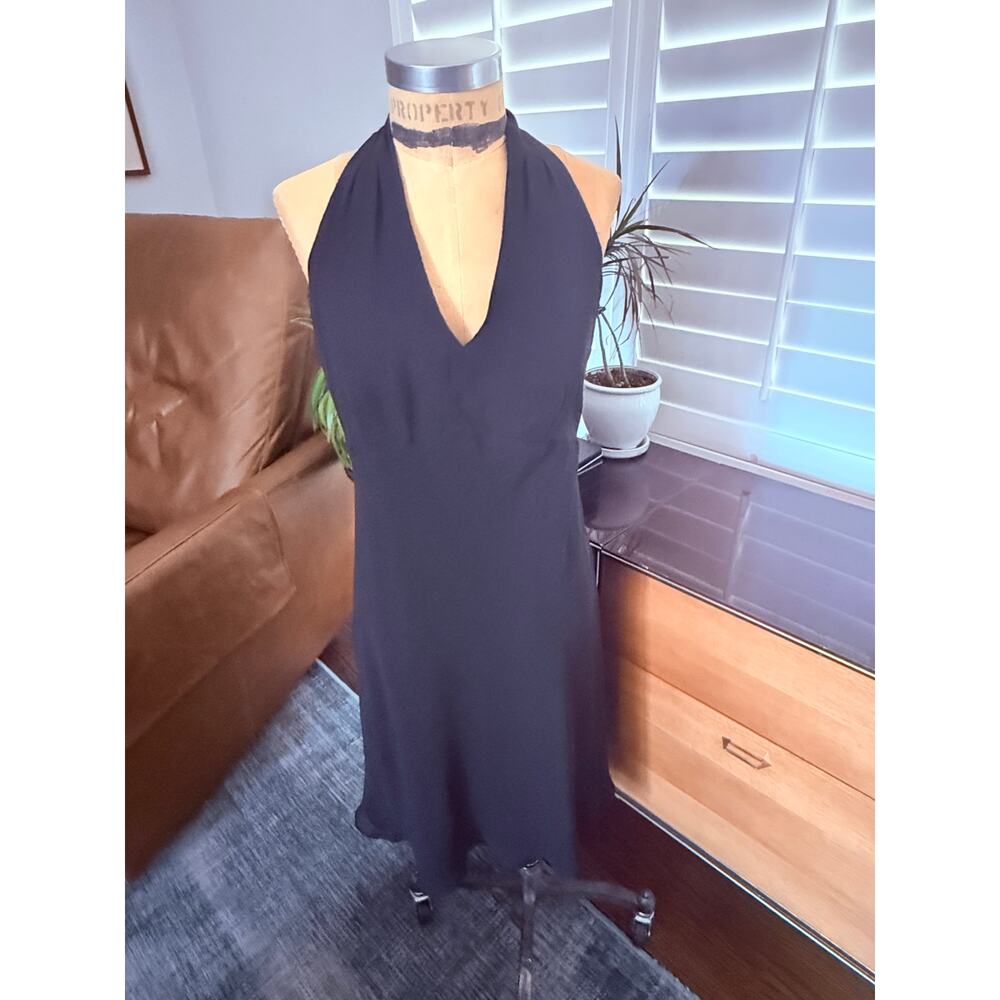 Ann Taylor 6P 100% Silk Halter Dress Black Open Back Scallop Hem Lined LBD